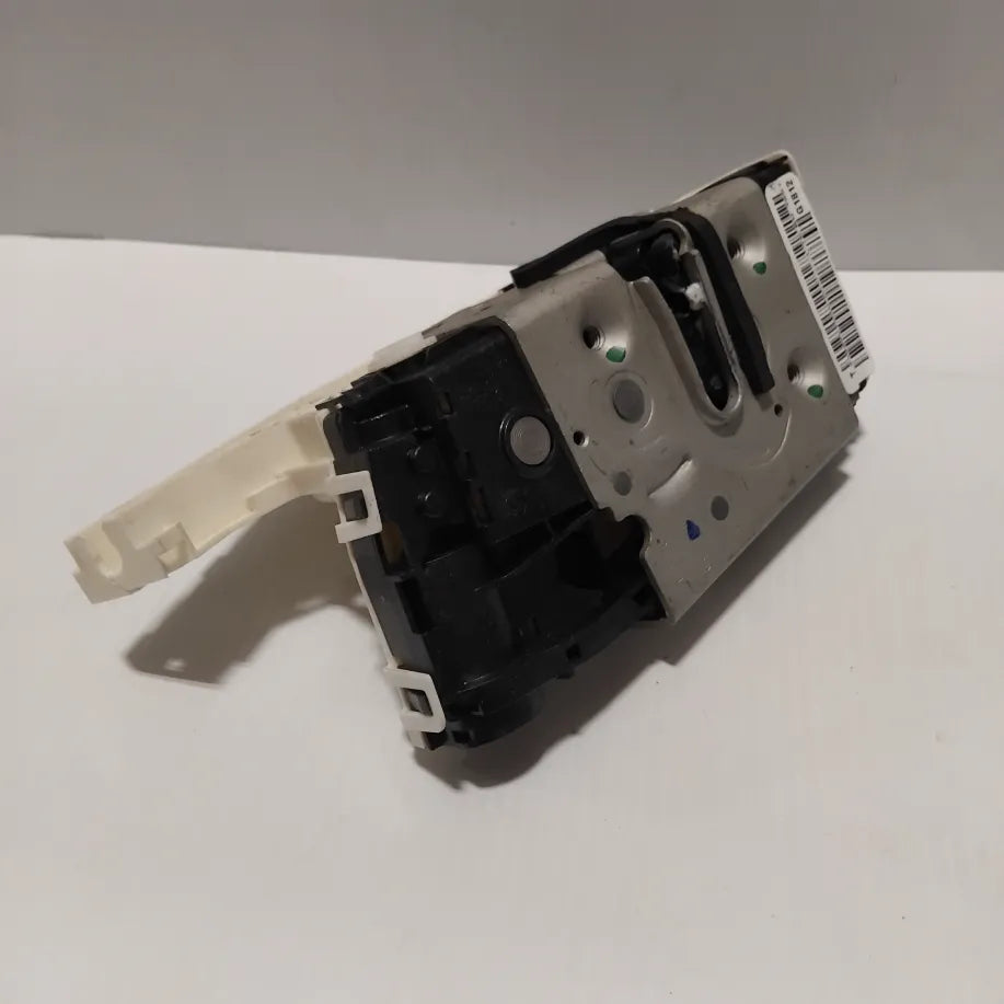 Genuine Jeep Lock | K04589918AE