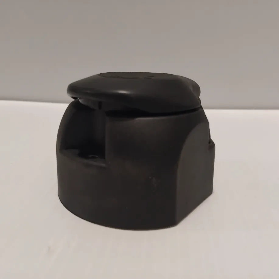 Genuine Mitsubishi Socket 13-Pins | MZ314482S1