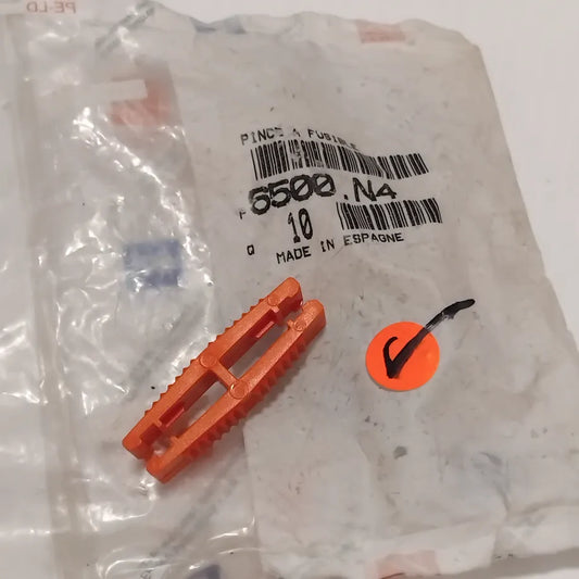 Genuine Peugeot Fuse Pliers | 6500N4