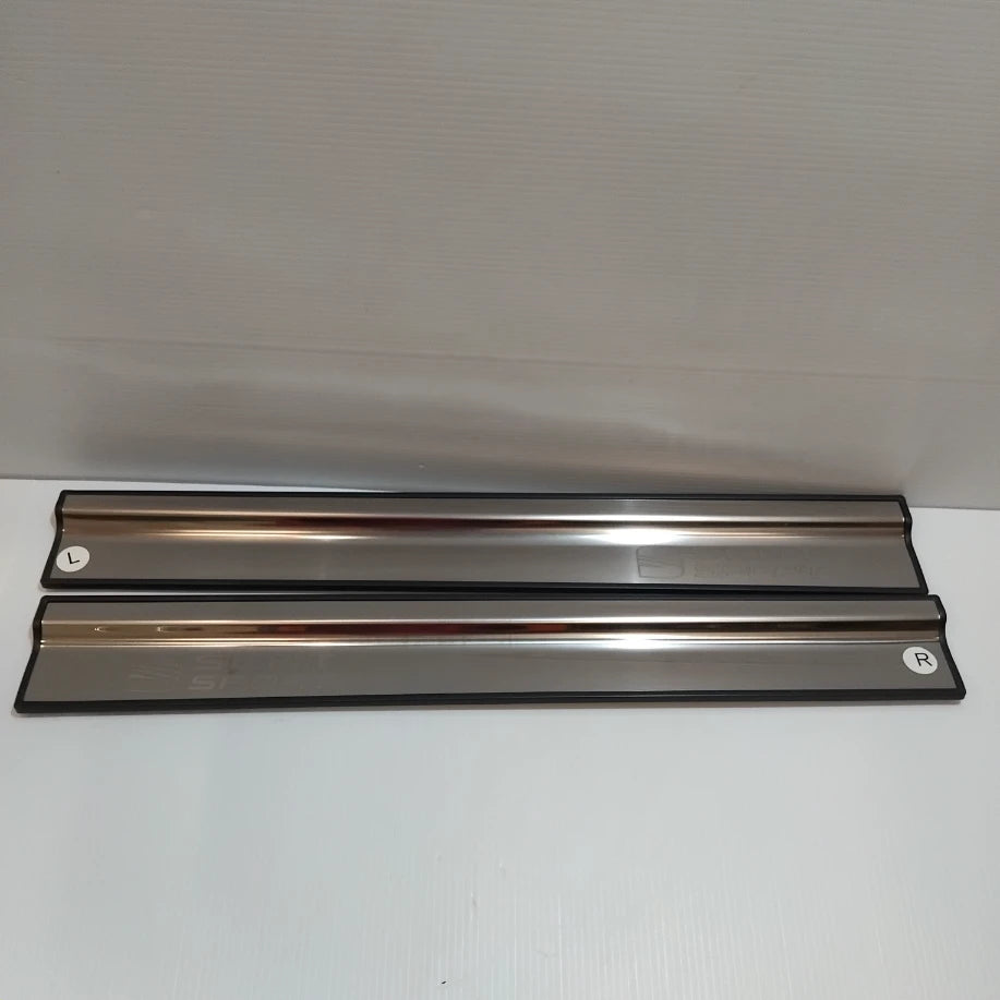 Sport Exterior Sill Guards - SEAT | 1P9071510