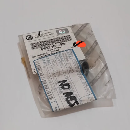 1x Genuine Floor Lining Clip - Alfa Romeo Giulietta 2010-2020 | 6000627942