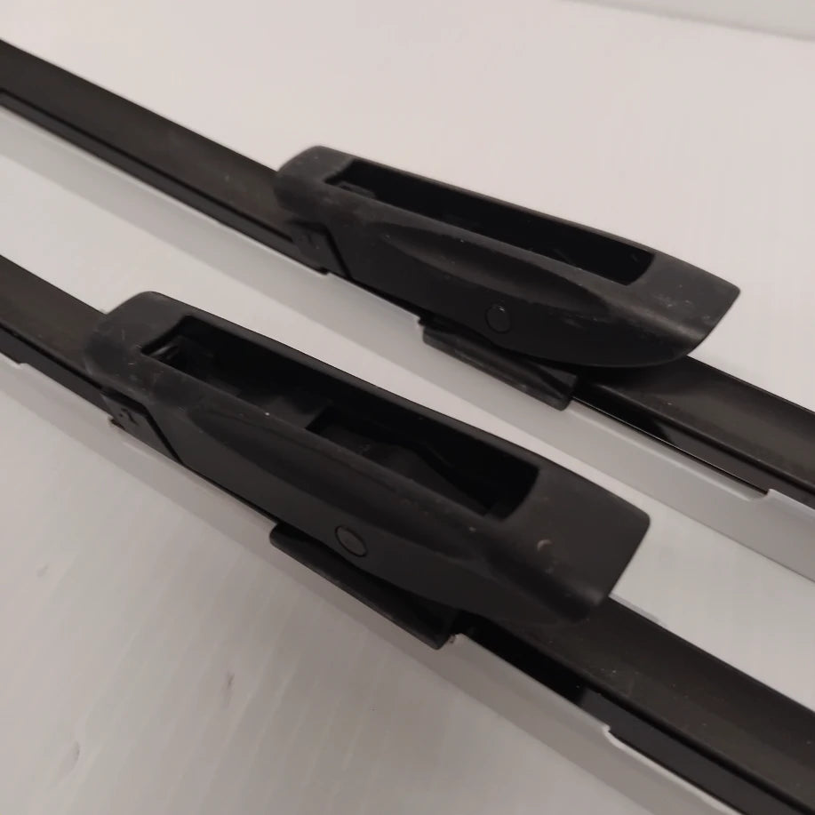 Genuine Renault Dacia Duster Front Wiper Blades | 28 89 093 07R