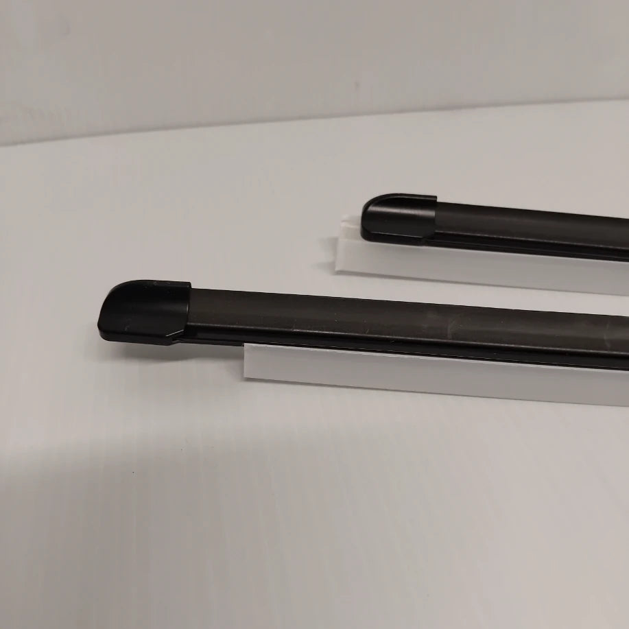 Genuine Renault Dacia Duster Front Wiper Blades | 28 89 093 07R
