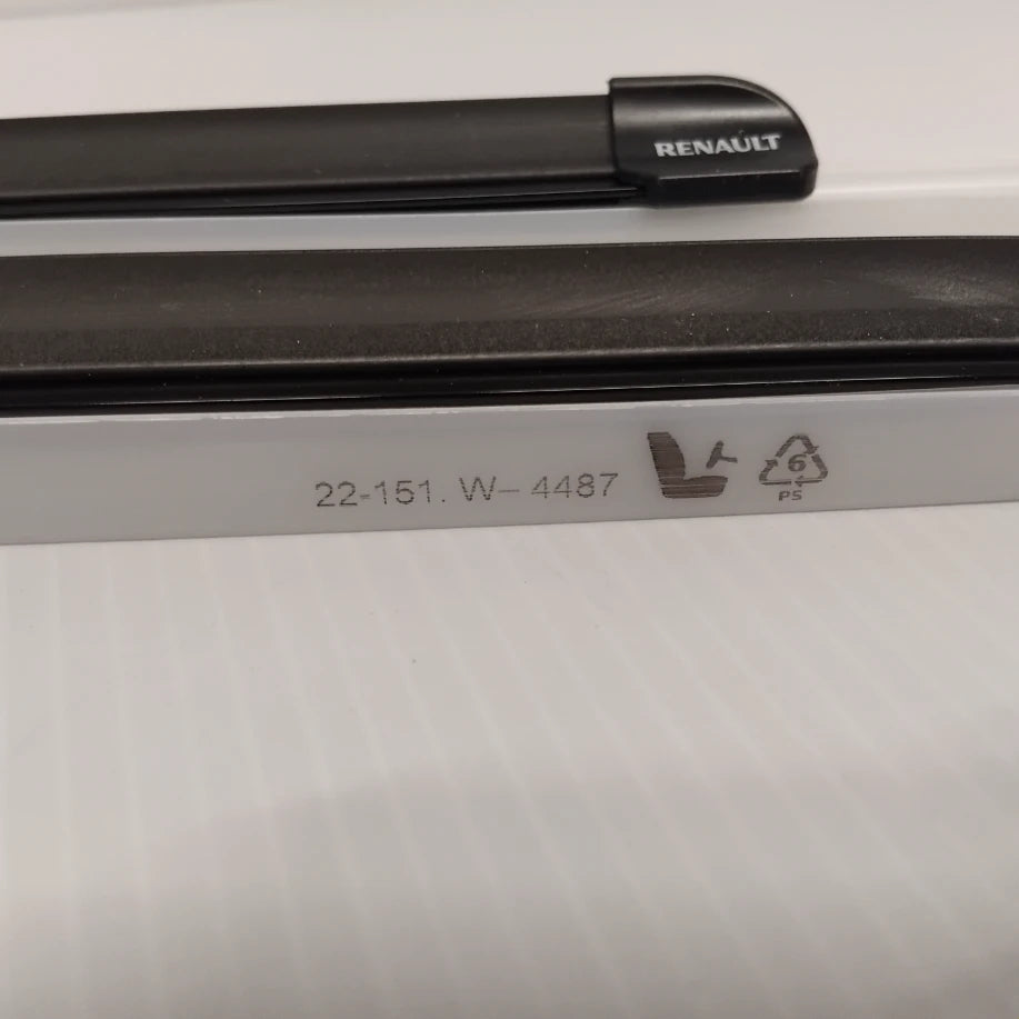 Genuine Renault Dacia Duster Front Wiper Blades | 28 89 093 07R