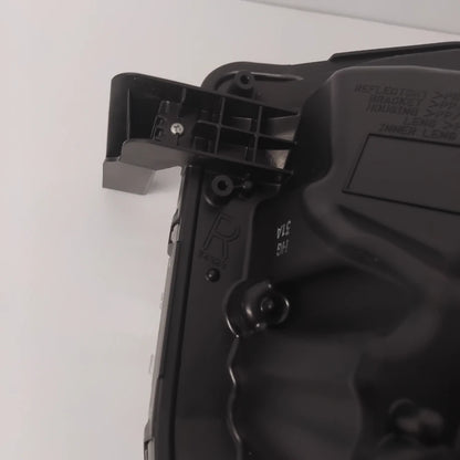 Genuine Front Right Turn Signal Lamp - Mitsubishi Eclipse Cross | 8315A034