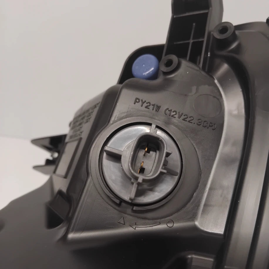 Genuine Front Right Turn Signal Lamp - Mitsubishi Eclipse Cross | 8315A034