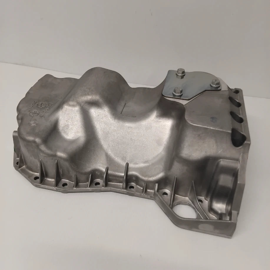 Genuine Sump / Oil Pan - Suzuki Grand Vitara | 11511-67JG2-000