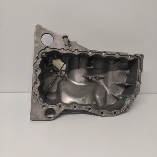 Genuine Sump / Oil Pan - Suzuki Grand Vitara | 11511-67JG2-000