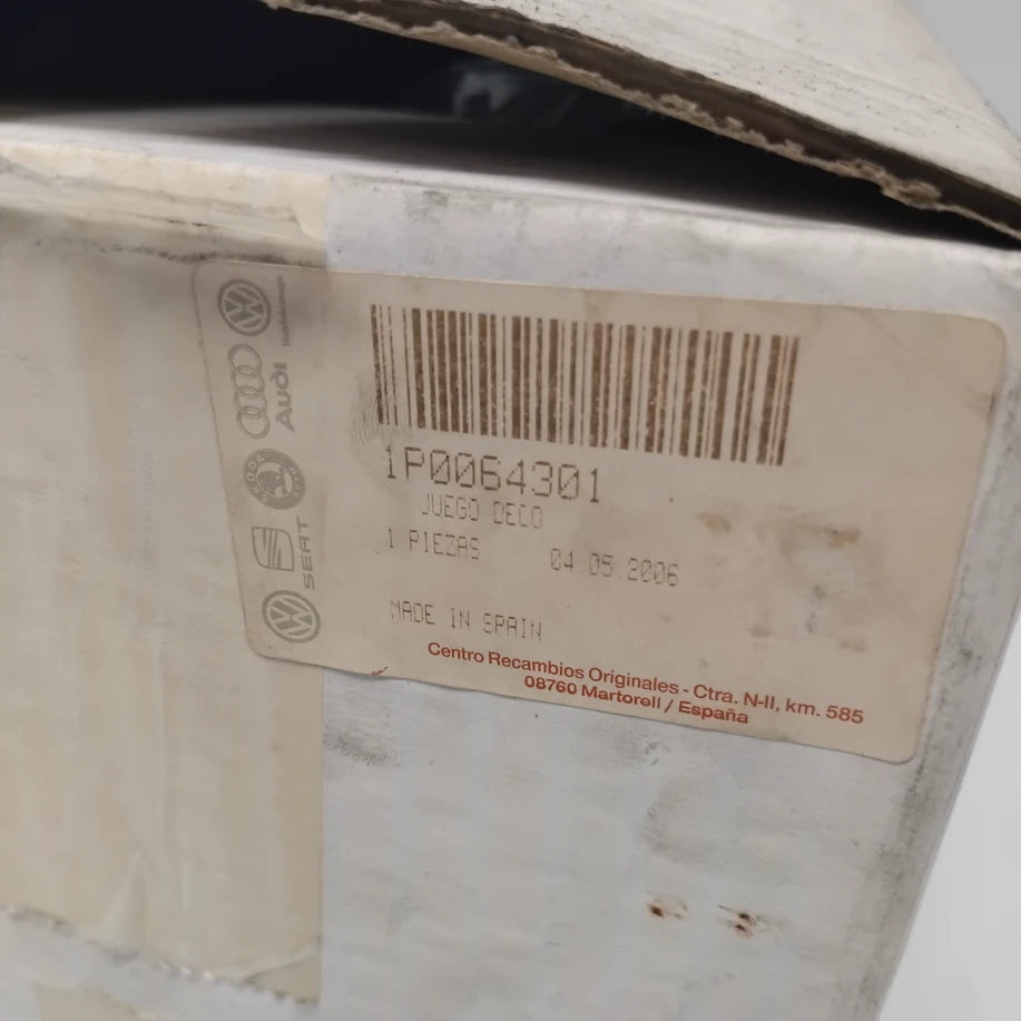 Genuine Red Leather Interior Trim - SEAT Leon 2006-2013 | 1P0064301