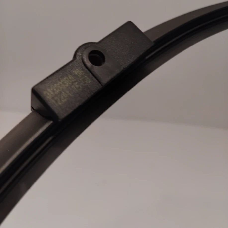 Genuine Volvo Wiper Blade Kit | 31333380