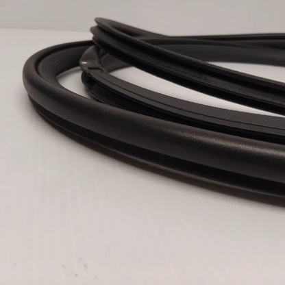 Genuine Front Right Door Seal - Nissan GT-R 2008-2010 | 76921JF00A