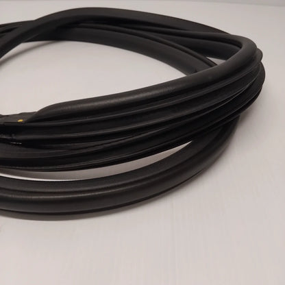 Genuine Front Right Door Seal - Nissan GT-R 2008-2010 | 76921JF00A