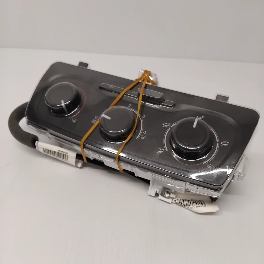 Genuine AC Controls - Fiat Tipo 2015-2021 | 735643606