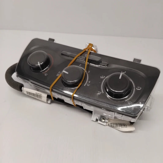 Genuine AC Controls - Fiat Tipo 2015-2021 | 735643606