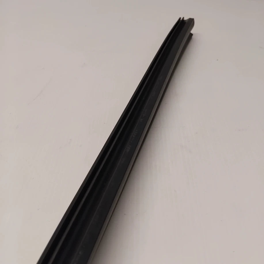 Genuine Peugeot Grille Seal | 8251FT