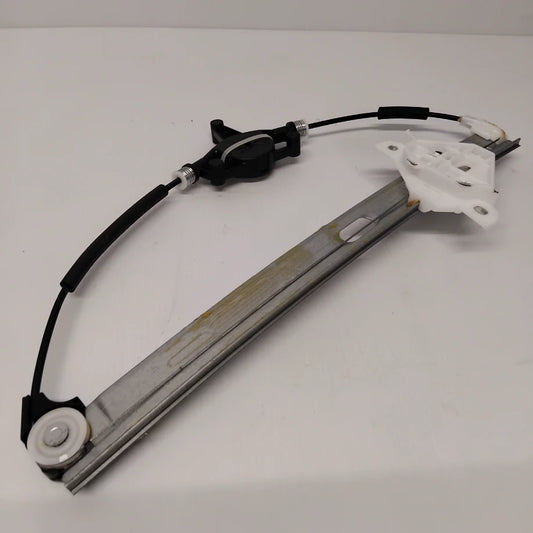 Genuine Mazda Arm/Base(R),Win | D09L58590A