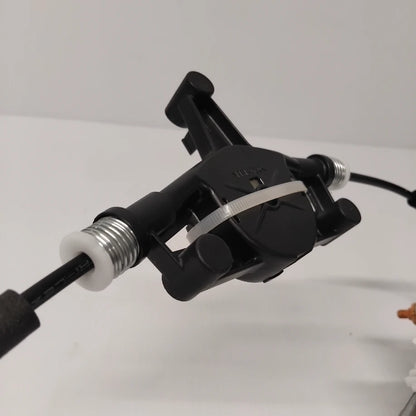 Genuine Mazda Arm/Base(R),Win | D09L58590A