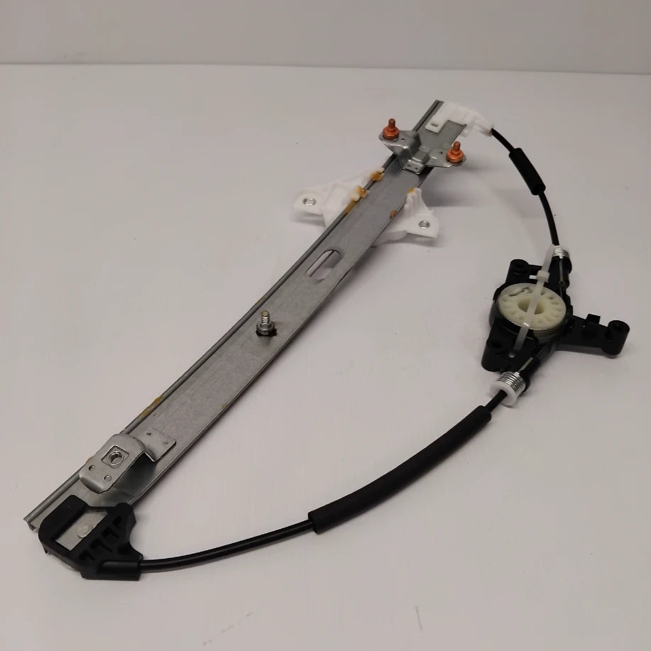 Genuine Mazda Arm/Base(R),Win | D09L58590A