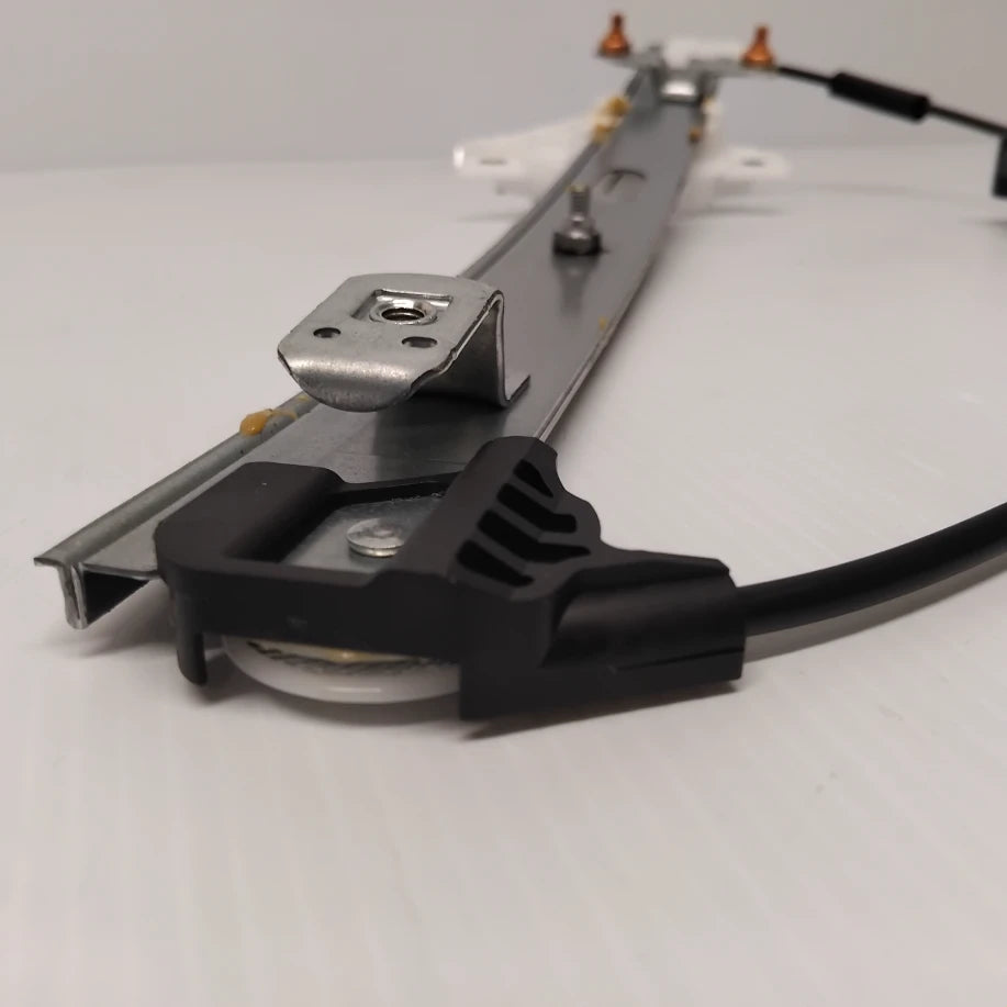 Genuine Mazda Arm/Base(R),Win | D09L58590A