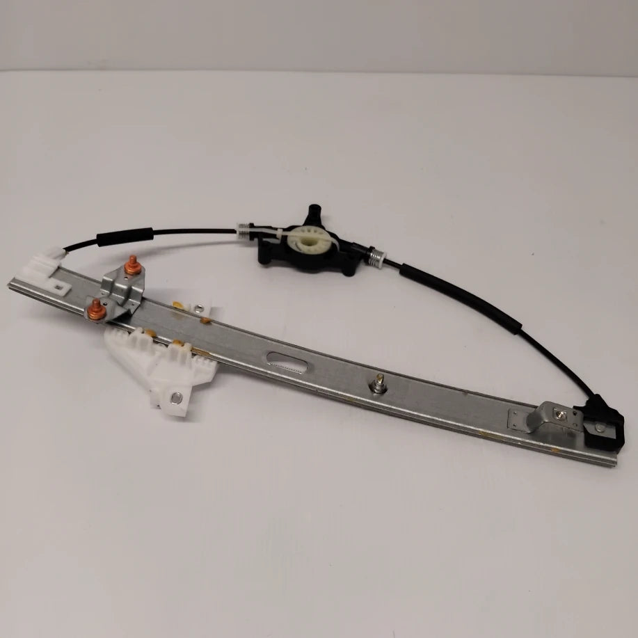 Genuine Mazda Arm/Base(R),Win | D09L58590A