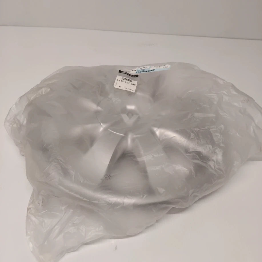 Genuine Renault Wheel Trim | 82 00 837 946