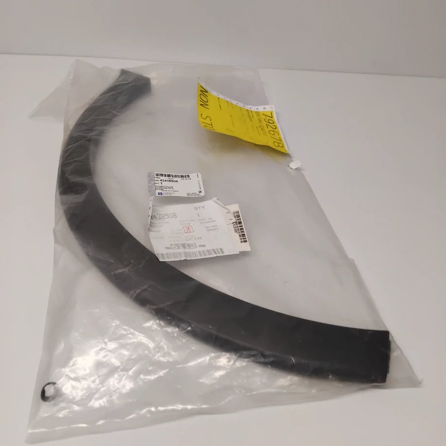 Genuine Rear Right Wheel Arch Moulding - Vauxhall Karl | 42438508