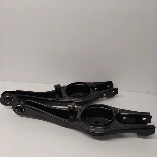 Genuine Rear Lower Arm Set - Kia Niro | 55210G2501QQK