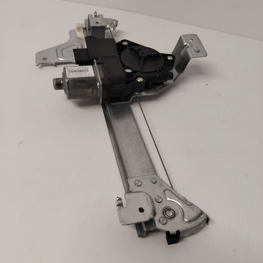Genuine Peugeot Window Lifter | 9224H3