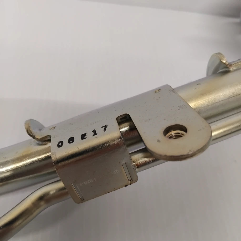 Genuine Heater Feed Pipe - Nissan Navara / Pathfinder 2.5 Diesel | 14053EC00B