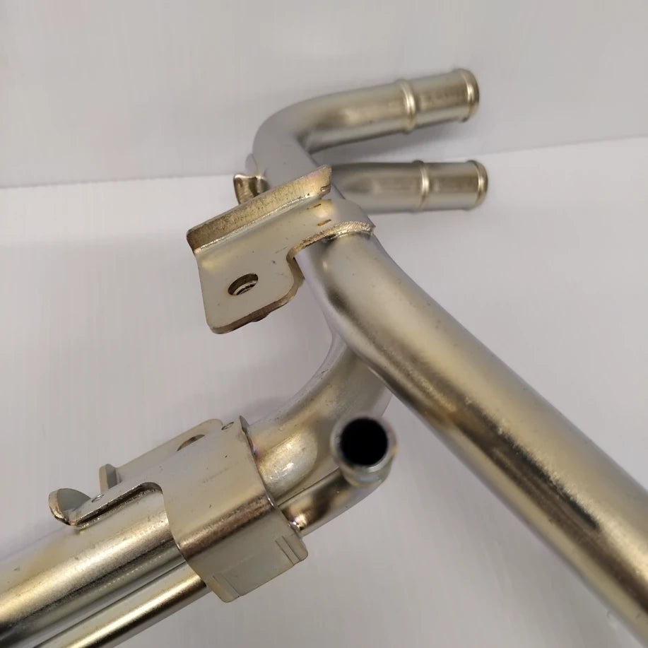 Genuine Heater Feed Pipe - Nissan Navara / Pathfinder 2.5 Diesel | 14053EC00B