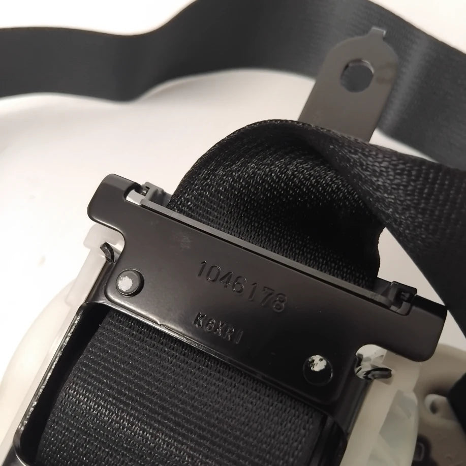 Genuine Front Right Seatbelt - Nissan Navara 2005-2015 | 868444X30B