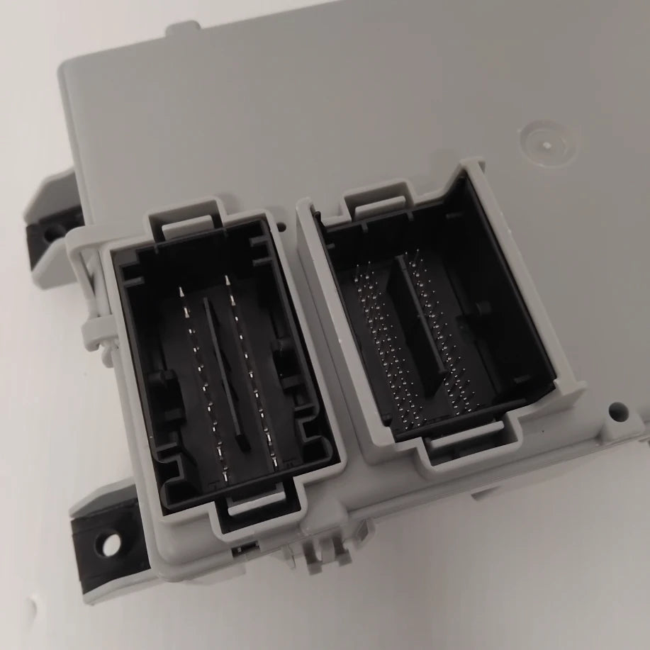 Genuine Fuse Box - Fiat Doblo 2015-2023 | 52204247