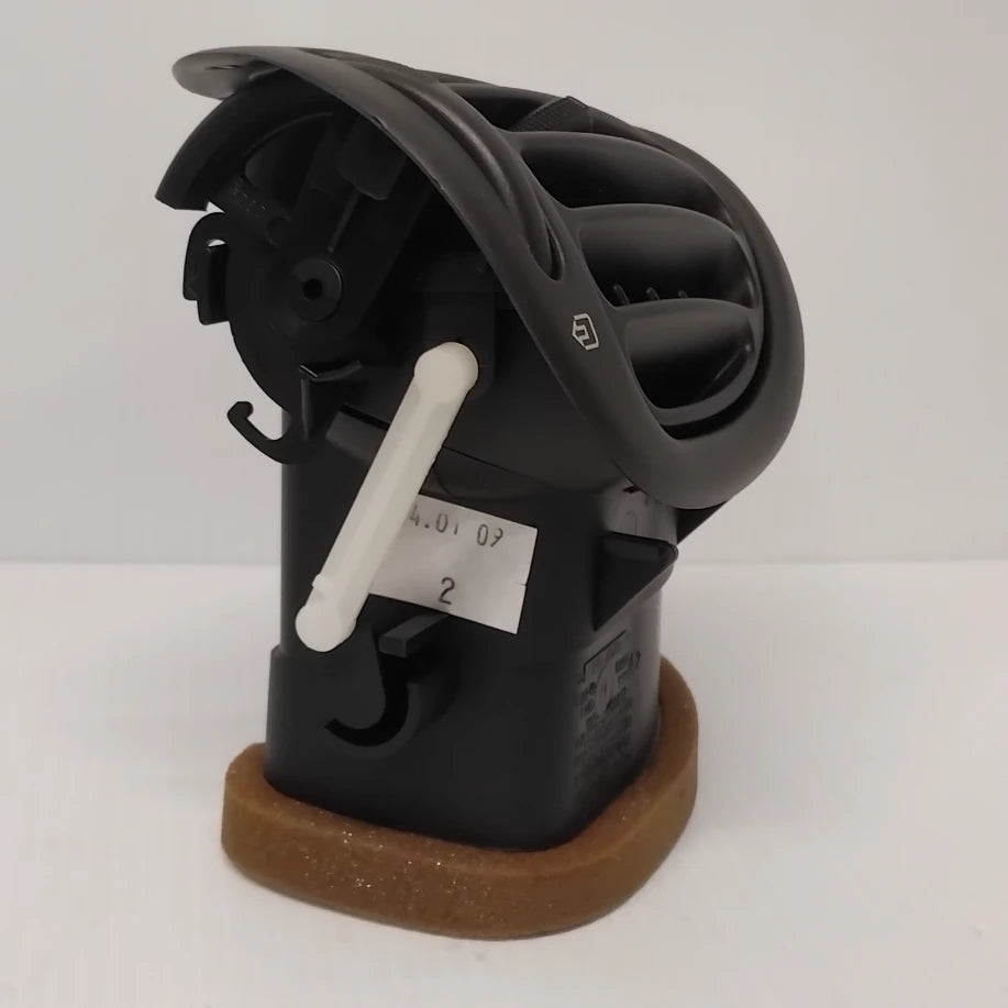 Genuine Peugeot Louver | 8237C2