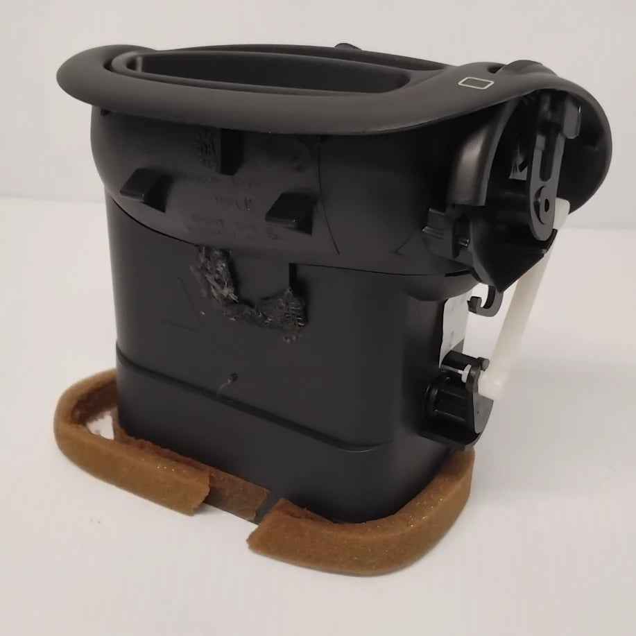 Genuine Peugeot Louver | 8237C2