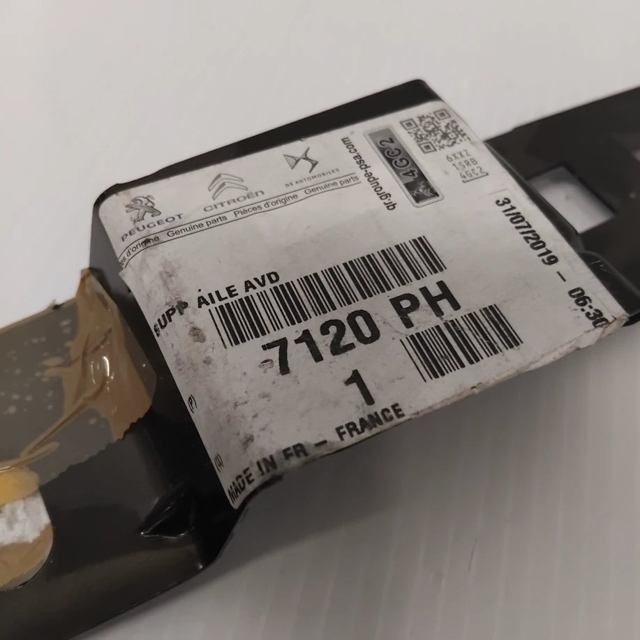Genuine Peugeot Support F/Wing | 7120PH
