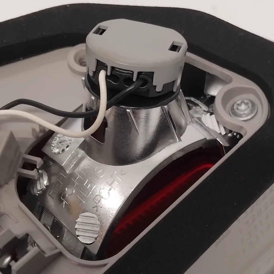 Genuine Vauxhall Tailgate Light | 13282249