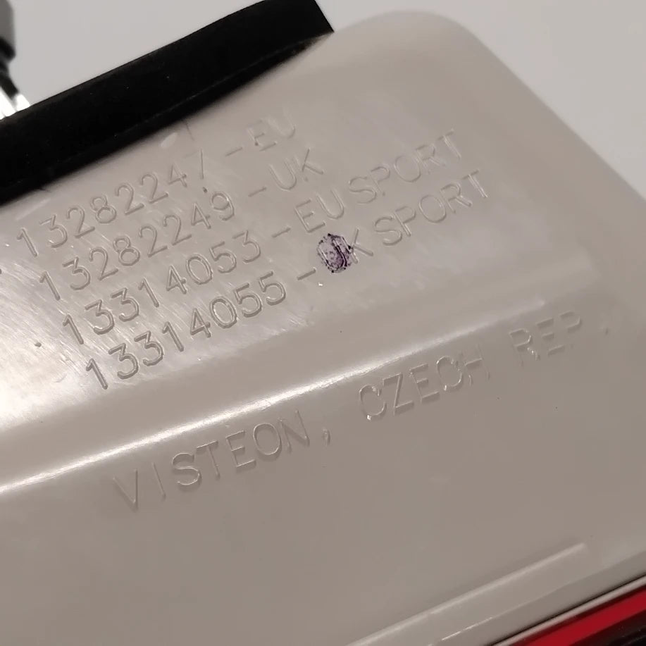 Genuine Vauxhall Tailgate Light | 13282249