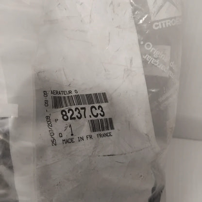 Genuine Peugeot Louver | 8237C3