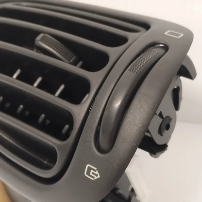 Genuine Peugeot Louver | 8237C3