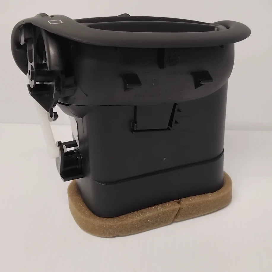 Genuine Peugeot Louver | 8237C3