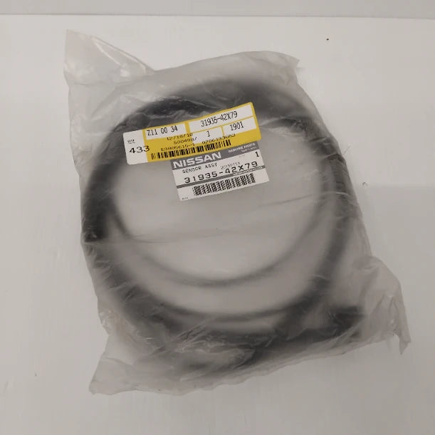 Genuine Nissan Sensor Assy-Rev | 3193542X79