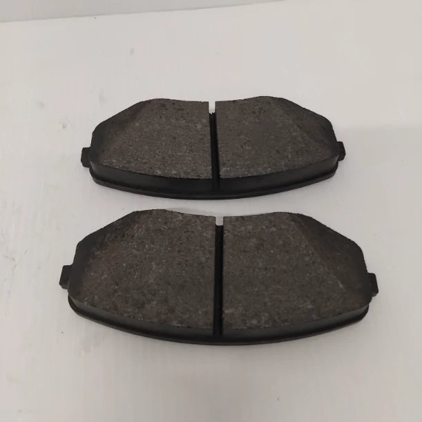 Genuine Mitsubishi Brake Pad Set,Fr | MZ690590