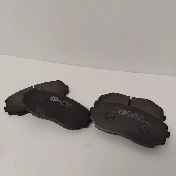Genuine Mitsubishi Brake Pad Set,Fr | MZ690590