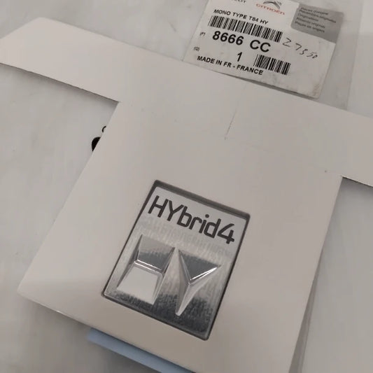 Genuine Peugeot Badge | 8666CC