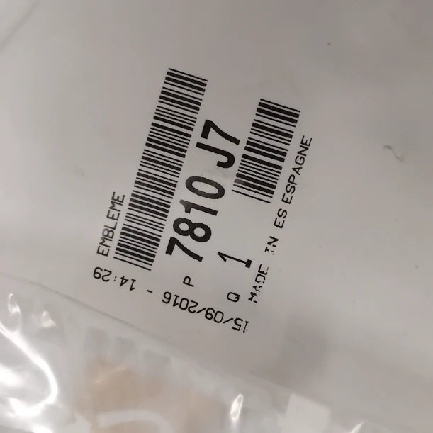 Genuine Peugeot Badge | 7810J7