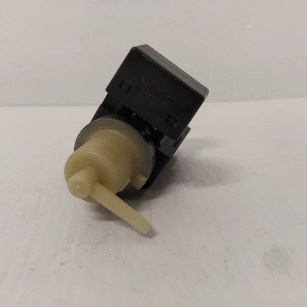 Genuine Vauxhall Valve | 98105657