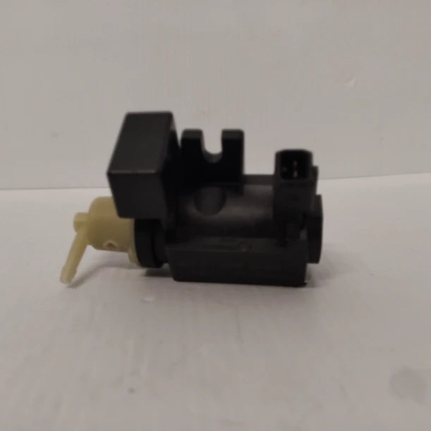 Genuine Vauxhall Valve | 98105657