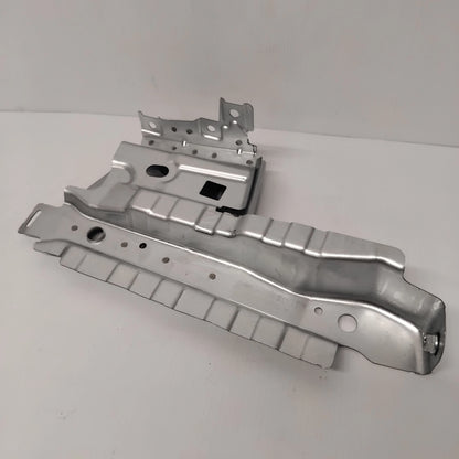 Genuine Front Left Fender Bracket - Ford C-Max 2010-2019 | 1767303