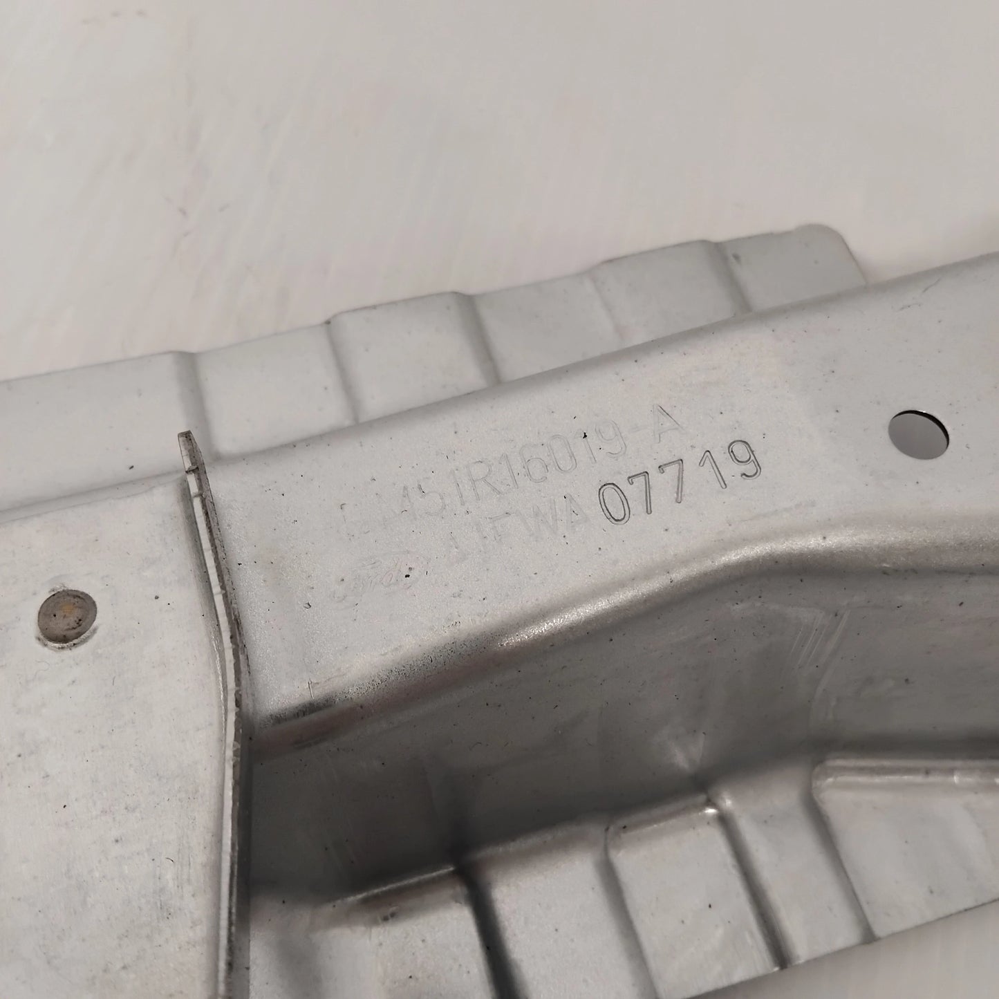 Genuine Front Left Fender Bracket - Ford C-Max 2010-2019 | 1767303