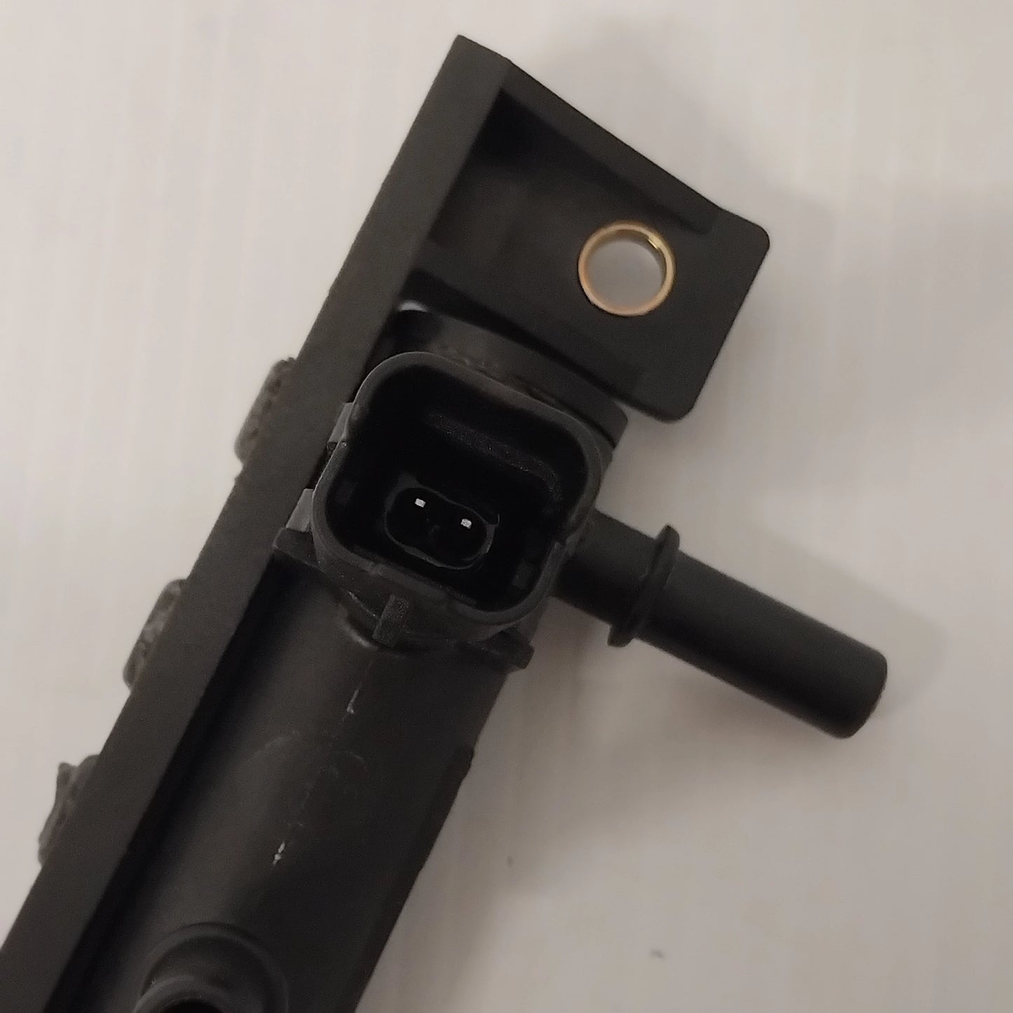 Genuine Peugeot Go Temp Sensor | 1922G4